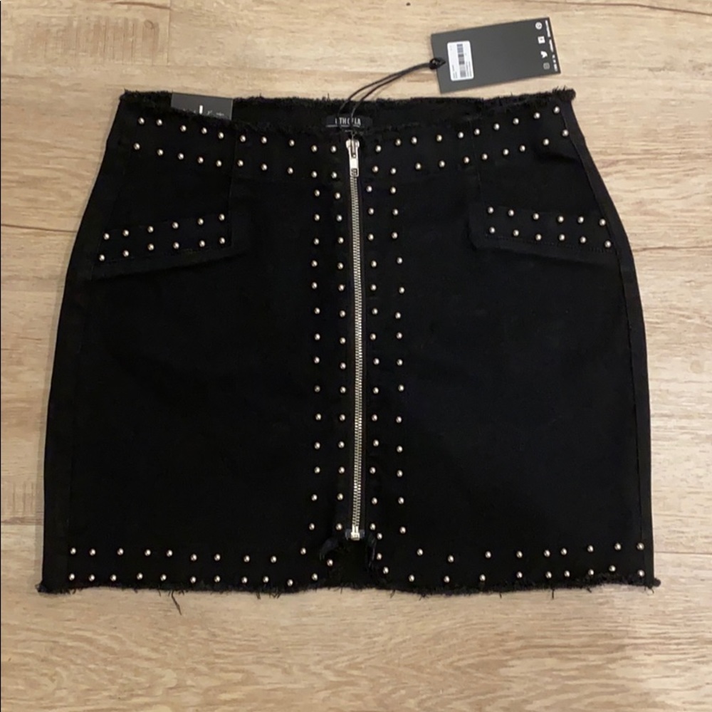 Black skirt